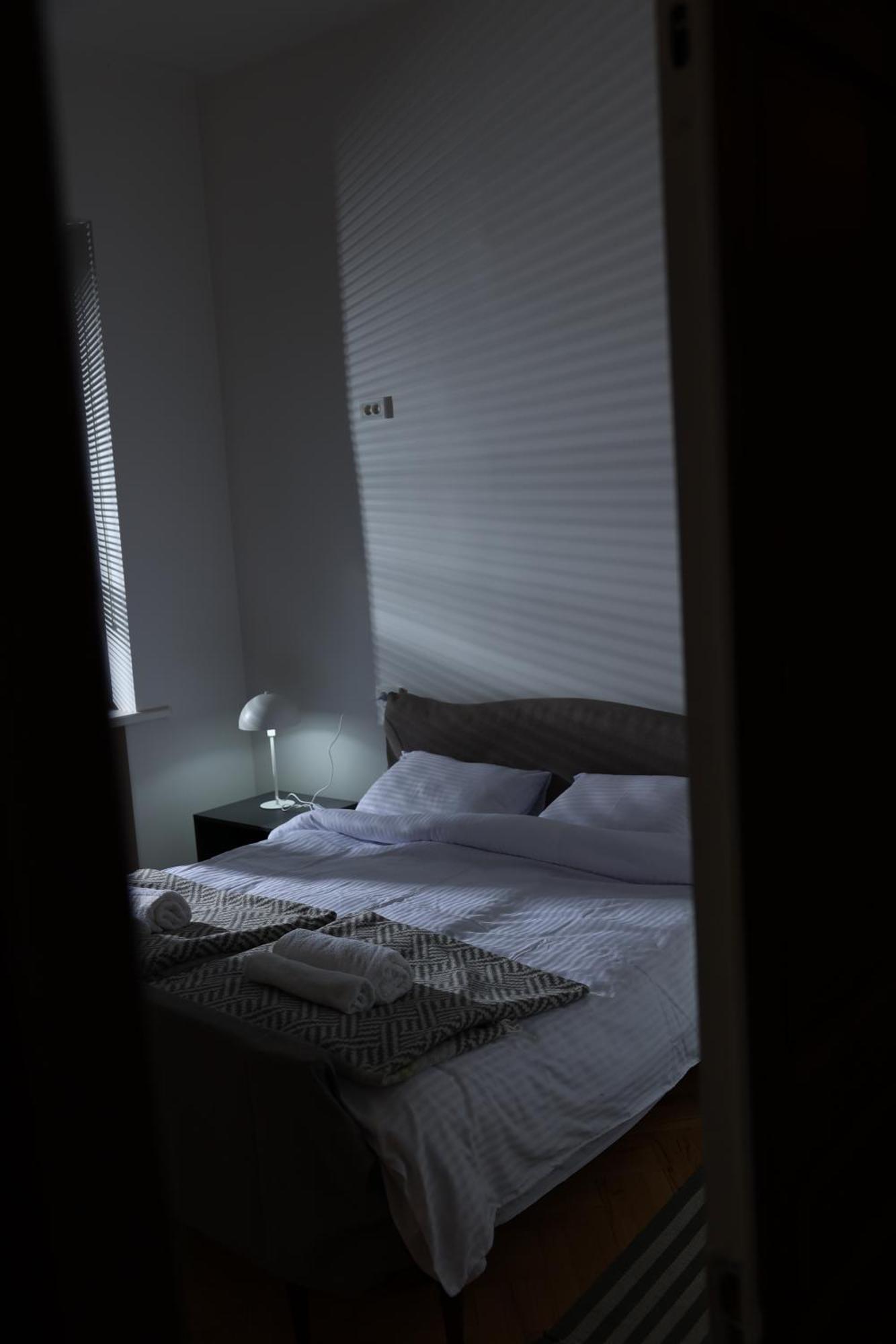 Twins Guest House Телави Екстериор снимка